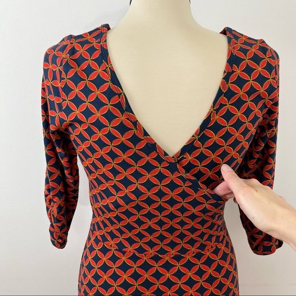 Mata Traders Organic Cotton Jersey Fit and Flare V- back Red Patterned Dress S - Picture 11 of 13